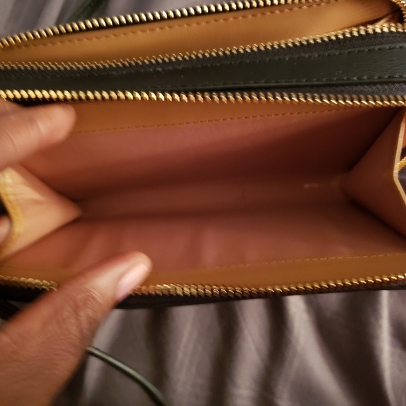 Tory Burch Bags Tory Burch Crossbody Used 3 Times Ever Poshmark